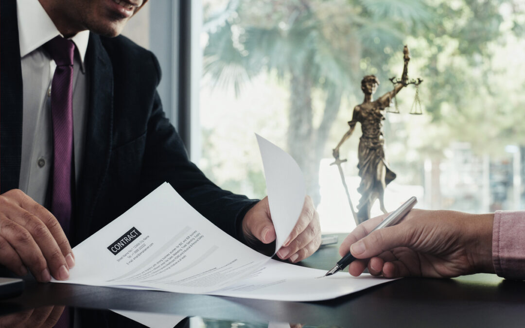 9 Reasons Your Small Business Needs a Contract Lawyer